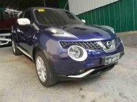 Selling Blue Nissan Juke 2017 at 9000 km