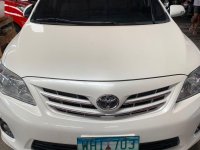 White Toyota Corolla Altis 2013 for sale in Quezon City