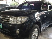 Selling Black Toyota Fortuner 2010 Automatic Diesel at 58000 km