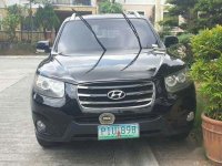 Selling Black Hyundai Santa Fe 2011 Automatic Gasoline 