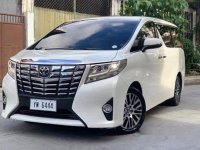 White Toyota Alphard 2016 at 40000km for sale