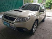 Selling Silver Subaru Forester 2010 at 60000 km