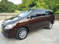 Sell Brown 2015 Toyota Innova at 43000 km