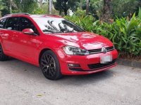 Red Volkswagen Golf 2017 at 2800 km for sale 