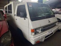 Sell White 2017 Mitsubishi L300 at 43000 km