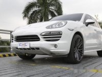 White Porsche Cayenne 2013 for sale in Quezon City