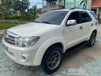 White Toyota Fortuner 2007 for sale in Talisay