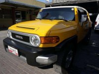 Selling Yellow Toyota Fj Cruiser 2016 in Pasig