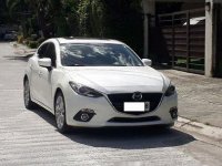 White Mazda 3 2015 for sale in Automatic