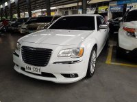 Sell White 2014 Chrysler 300c in Manila