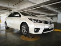 White Toyota Corolla altis 2015 for sale in Automatic