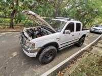 Sell White 2004 Ford Ranger in Manila