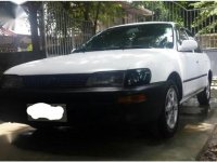Selling White Toyota Corolla 1996 in San Fernando