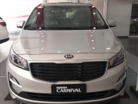 Selling Silver Kia Carnival 2020 in Makati