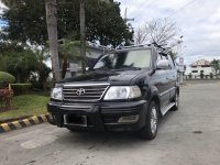 Selling Toyota Revo 2004 in Pasay