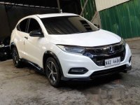 White Honda Hr-V 2018 for sale in Mandaluyong