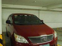 Red Toyota Innova 2013 for sale in Quezon City 
