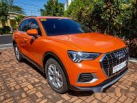 Selling Orange Audi Q3 2020 at 300 km