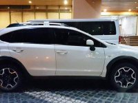 Selling White Subaru Xv 2013 in Mandaluyong