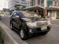 Sell Black 2010 Toyota Fortuner Automatic Gasoline 