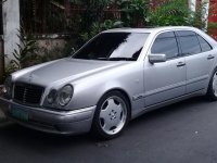 Pearlwhite Mercedes-Benz E500 1997 for sale in Manila
