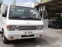 Selling White Mitsubishi L300 2016 in Mandaluyong