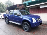 Blue Isuzu D-Max 2009 for sale in Automatic
