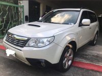 Pearlwhite Subaru Forester 2010 for sale in San Juan