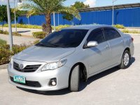 Selling Silver Toyota Corolla altis 2013 in Manila