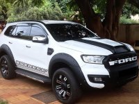 Selling White Ford Everest 2015 in Muntinlupa