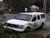 Sell White 2000 Nissan Frontier in Tanauan