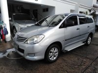 Selling Silver Toyota Innova 2011 in Manila