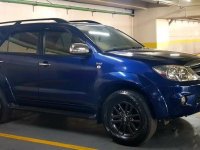 Sell Blue 2005 Toyota Fortuner in Pateros