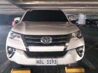 Selling White Toyota Fortuner 2018 in Manila