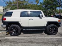 Selling White Toyota Fj Cruiser 2017 SUV / MPV in Cebu City