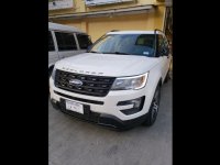 Selling White Ford Explorer 2016 SUV / MPV in Lapu-Lapu