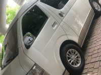 Selling White Toyota Grandia in Quezon City