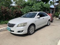 Selling Pearl White Toyota Camry in Marikina