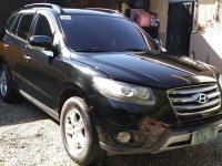 Sell Black Hyundai Santa Fe in Manila