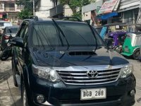Selling Black Toyota Fortuner in Quezon City