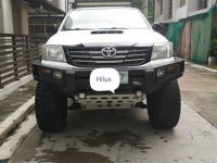 Selling White Toyota Hilux for sale in Manila