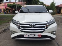 Selling White Toyota Rush for sale in Manila
