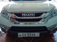 Sell White Isuzu Mu-X in Pilar