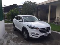 Sell White Hyundai Tucson in Pateros