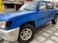 Sell Blue Toyota Hilux in Talavera