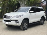 Selling White Toyota Fortuner 2018 in Manila