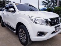 Selling White Nissan Navara in Pasig