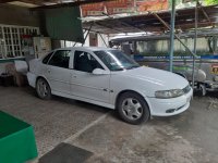 Selling White Opel Vectra in Manila