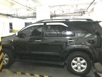 Black Toyota Fortuner 2009 for sale in Manila