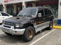 Selling Black Mitsubishi Pajero in Biñan